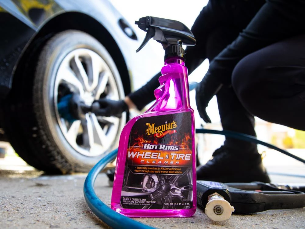 Meguiar's Car Exterior Cleaners Hot Rims Wheel and Tire Cleaner, G9524 24-fl oz Car Exterior Wash 5 Meguiar's Car Exterior Cleaners Hot Rims Wheel and Tire Cleaner, G9524 24-fl oz Car Exterior Wash - Image 5