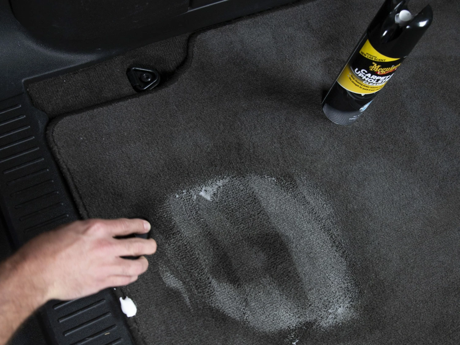 Meguiar's Car Interior Cleaners Carpet and Upholstery Cleaner, G191419 19-fl oz 5 Meguiar's Car Interior Cleaners Carpet and Upholstery Cleaner, G191419 19-fl oz - Image 5