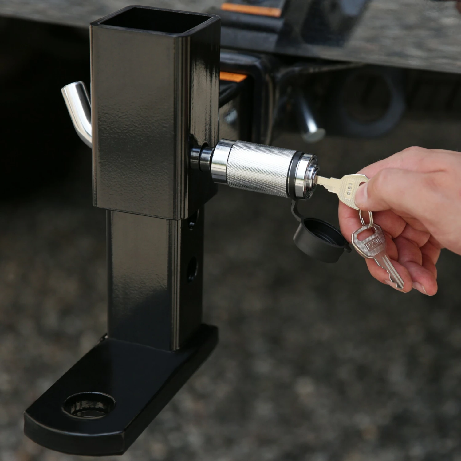 Reese Trailer Parts & Accessories Dual Bent Pin Combo Hitch Receiver Lock 4 Reese Trailer Parts & Accessories Dual Bent Pin Combo Hitch Receiver Lock - Image 4