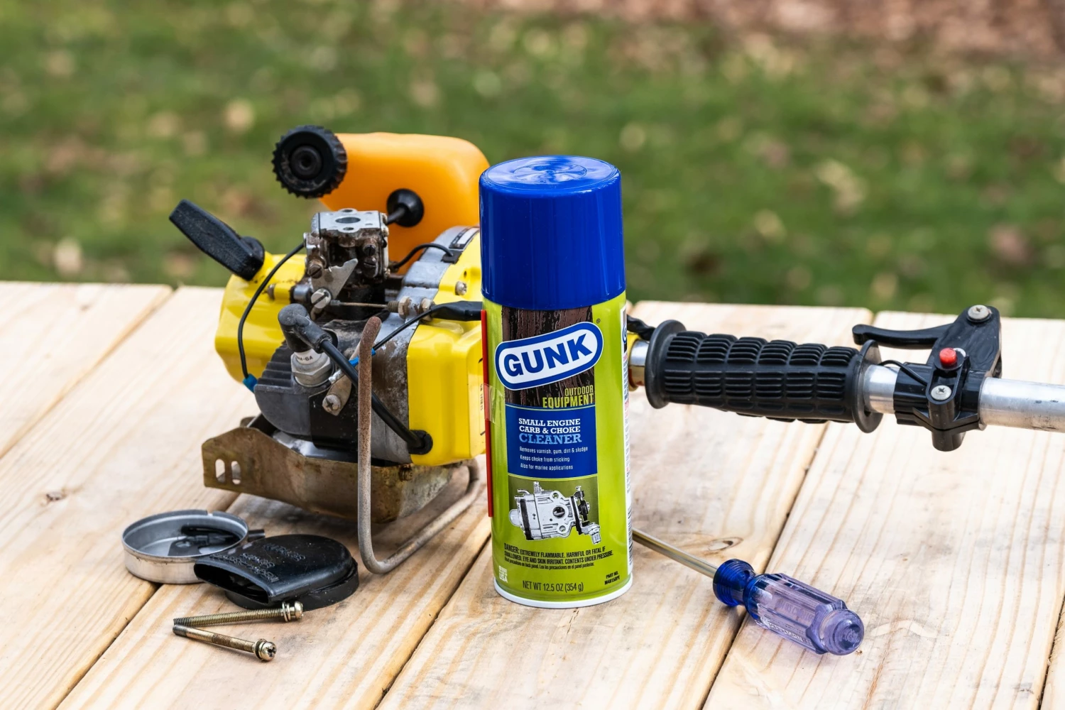 GUNK Outdoor Car Additives & Fluids 12.5-oz Carburetor Cleaner 8 GUNK Outdoor Car Additives & Fluids 12.5-oz Carburetor Cleaner - Image 8